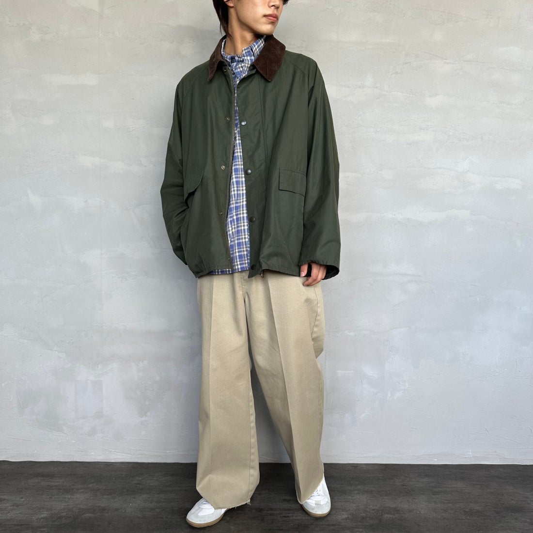 Barbour [バブアー] 別注 BORROWDALE ボロウデイルジャケット [MCAS148-JF] SAGE&&モデル身長：179cm 着用サイズ：46&&