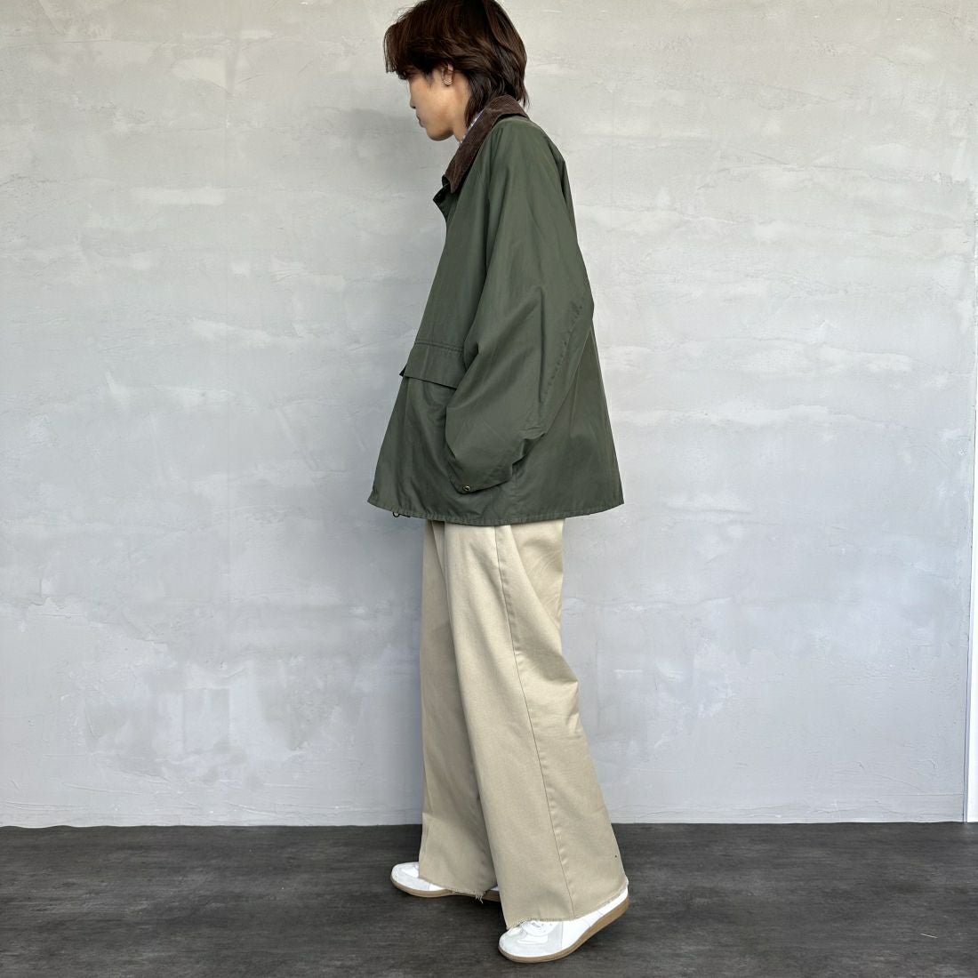 Barbour [バブアー] 別注 BORROWDALE ボロウデイルジャケット [MCAS148-JF] SAGE&&モデル身長：179cm 着用サイズ：46&&