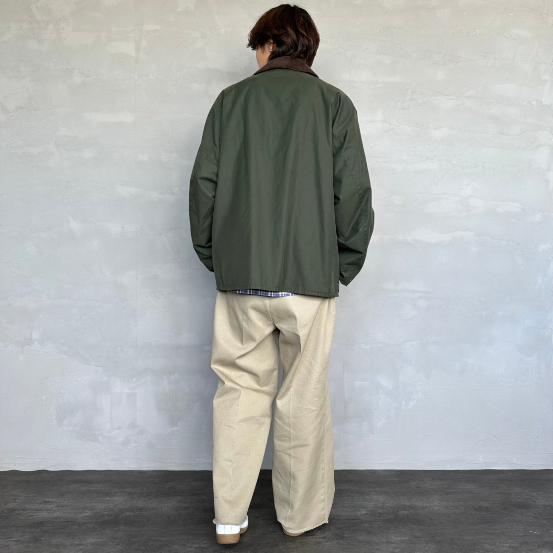 Barbour [バブアー] 別注 BORROWDALE ボロウデイルジャケット [MCAS148-JF] SAGE&&モデル身長：179cm 着用サイズ：46&&