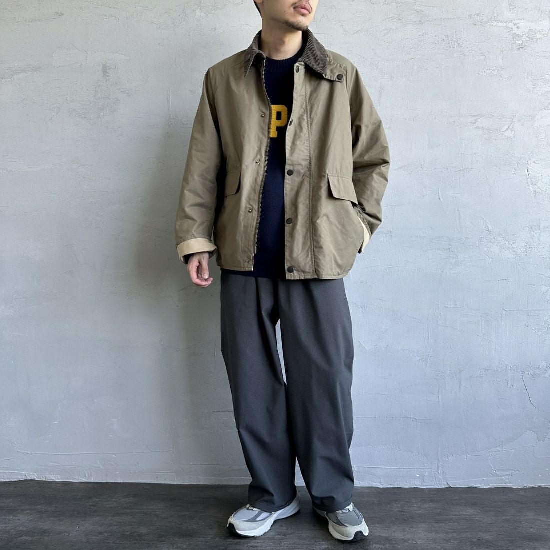 Barbour [バブアー] 別注 BORROWDALE ボロウデイルジャケット [MCAS148-JF] BEIGE &&モデル身長：168cm 着用サイズ：40&&