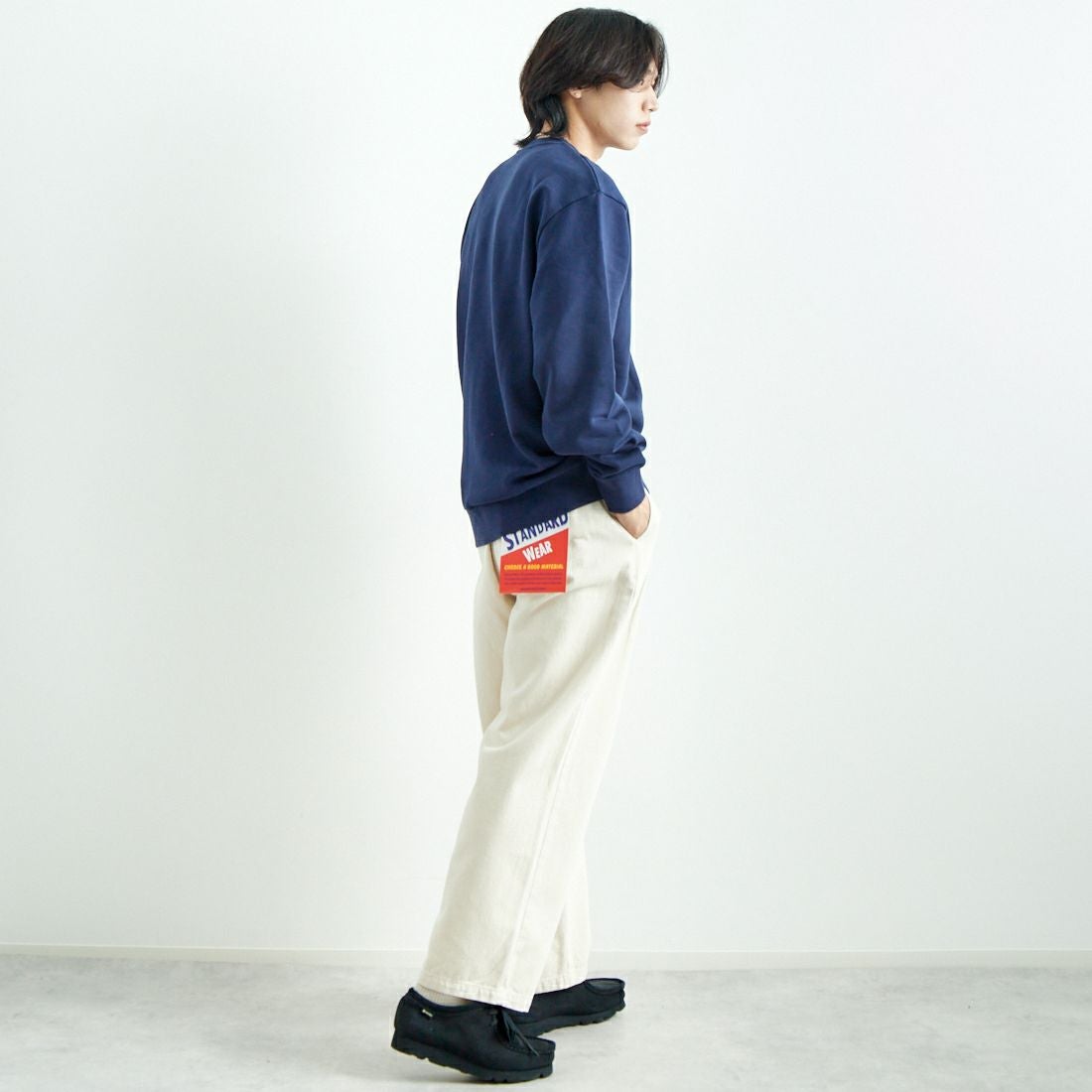 carhartt WIP [カーハートダブリューアイピー] スクリプト ワンポイント刺繍ロゴスウェット [I033657] A F BLU/WH &&モデル身長：179cm 着用サイズ：L&&