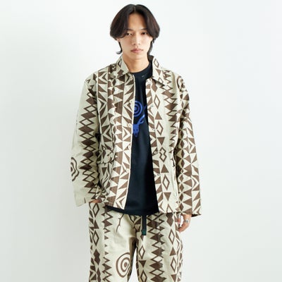 B NATIVE S&&モデル身長：179cm 着用サイズ：L&&