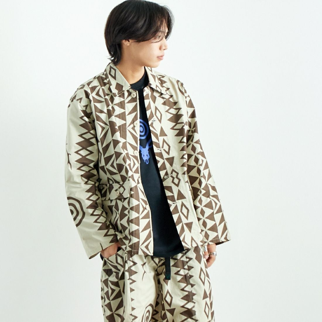 South2West8 [サウスツーウエストエイト] ハンティングシャツジャケット [PU497] B NATIVE S &&モデル身長：179cm 着用サイズ：L&&