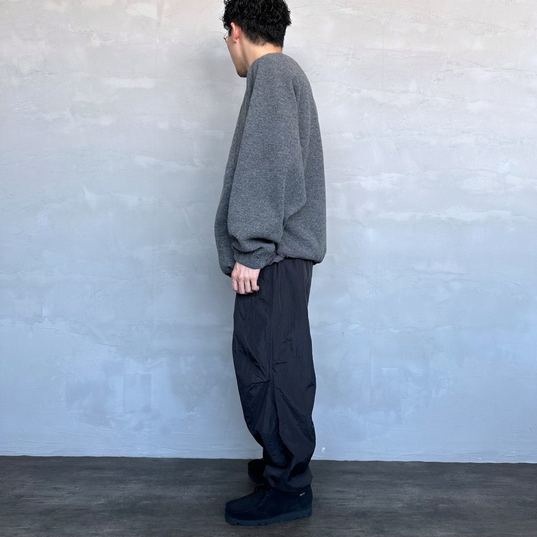 umbro [アンブロ] 別注 トレーニングナイロンパンツ [KBT58-NK-PT6-JF] BLACK &&モデル身長：168cm 着用サイズ：L&&