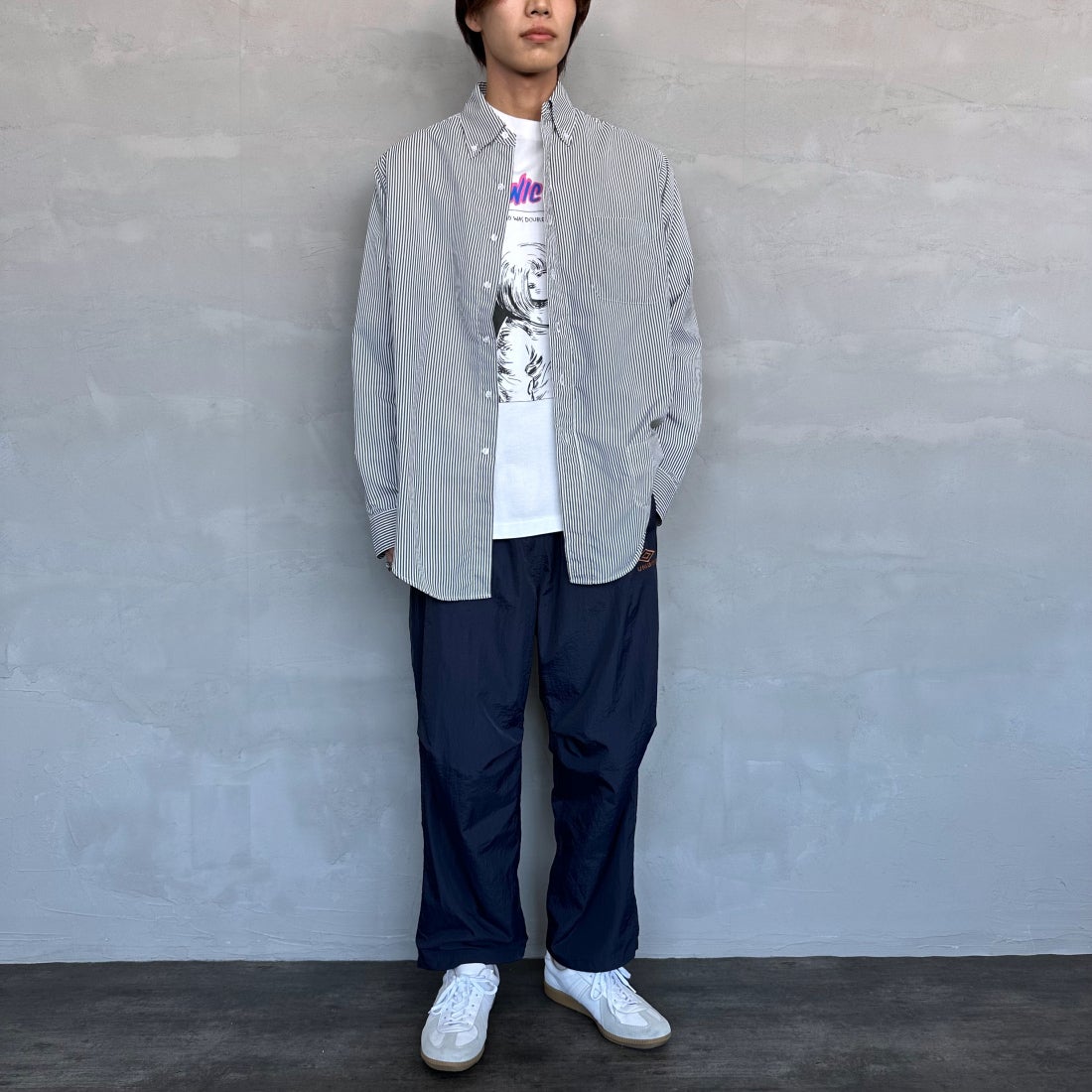 umbro [アンブロ] 別注 トレーニングナイロンパンツ [KBT58-NK-PT6-JF] NAVY &&モデル身長：179cm 着用サイズ：L&&