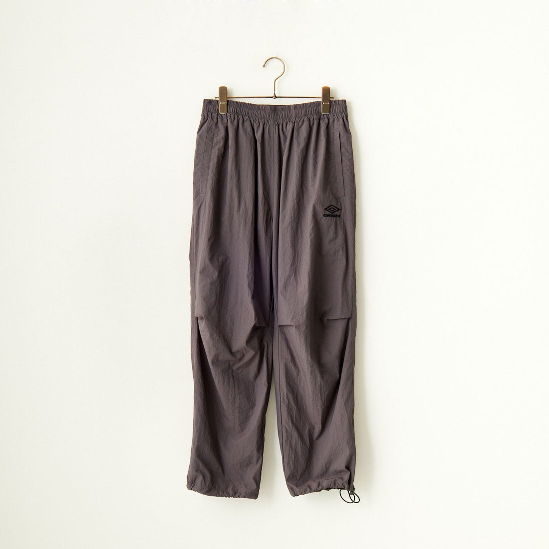 umbro [アンブロ] 別注 トレーニングナイロンパンツ [KBT58-NK-PT6-JF] GRAY