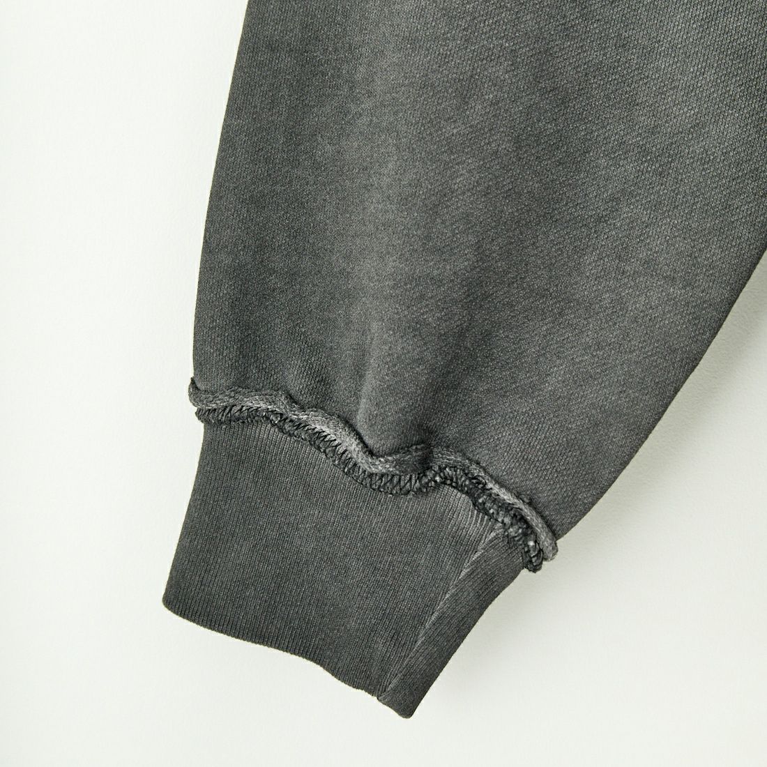 SLICK [スリック] ピグメントダイ ダメージスウェットシャツ [5155923] 720 COAL B