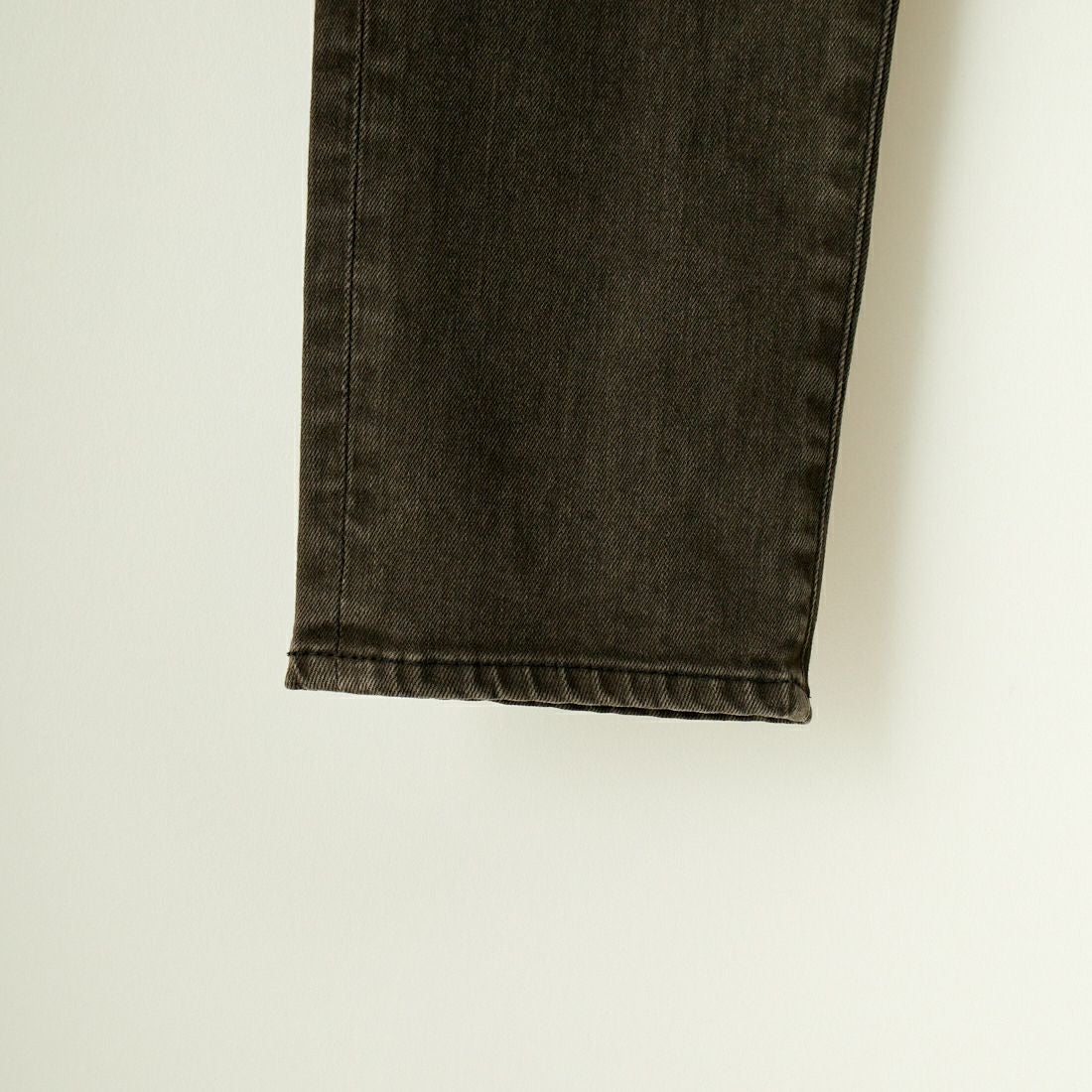 YANUK [ヤヌーク] テーパードデニム PHILIP2/フィリップ2 [57243211] OBS