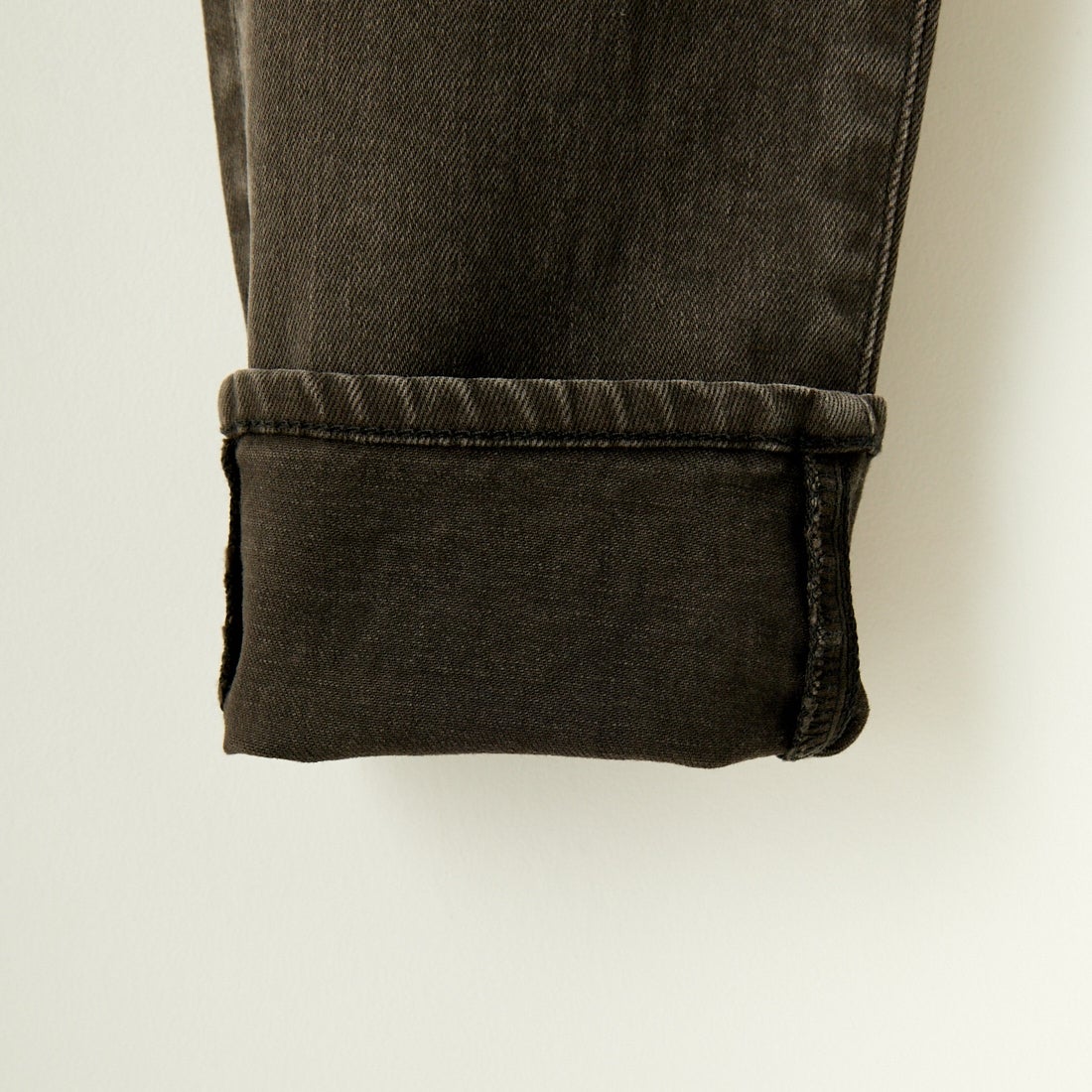 YANUK [ヤヌーク] テーパードデニム PHILIP2/フィリップ2 [57243211] OBS