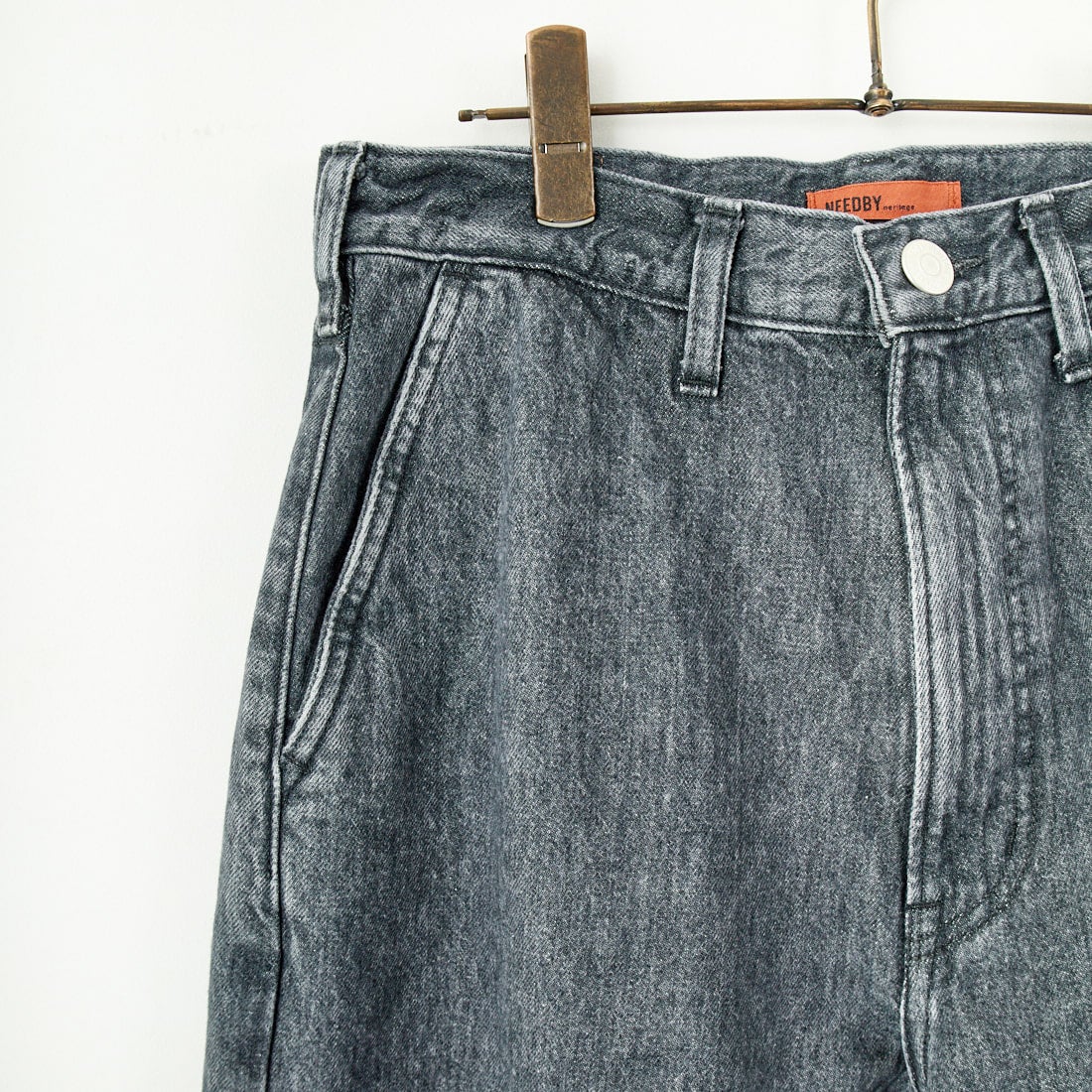 NEEDBY heritage [ニードバイヘリテージ] DANIEL ワイドテーパードデニム [B1C601937SDG] S-DK GRAY