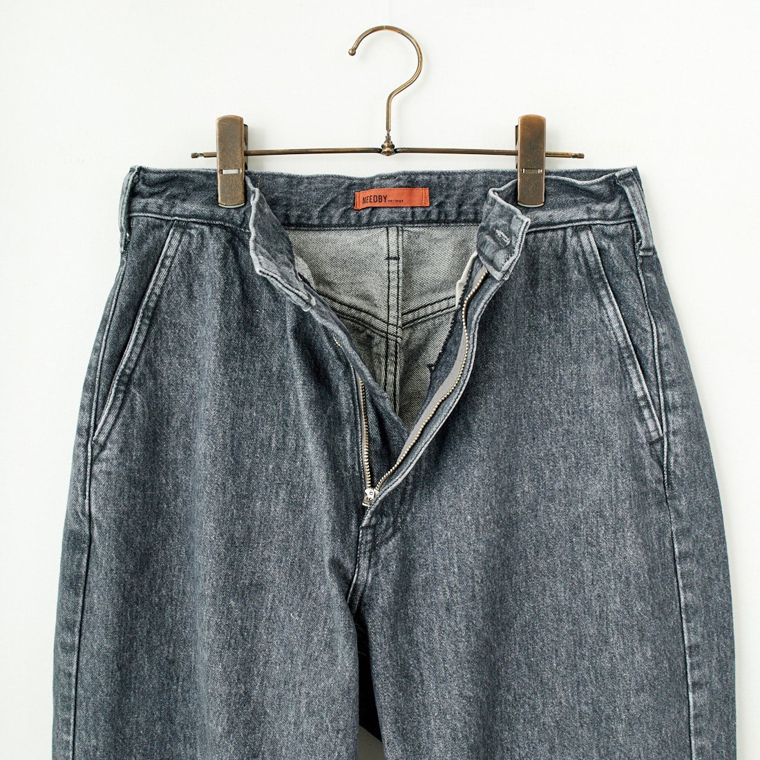 NEEDBY heritage [ニードバイヘリテージ] DANIEL ワイドテーパードデニム [B1C601937SDG] S-DK GRAY