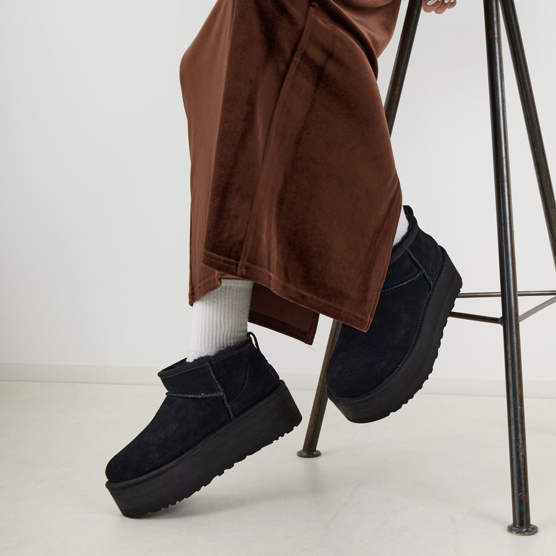 UGG [アグ] クラシック ウルトラ ミニプラットフォーム [1135092] BLACK