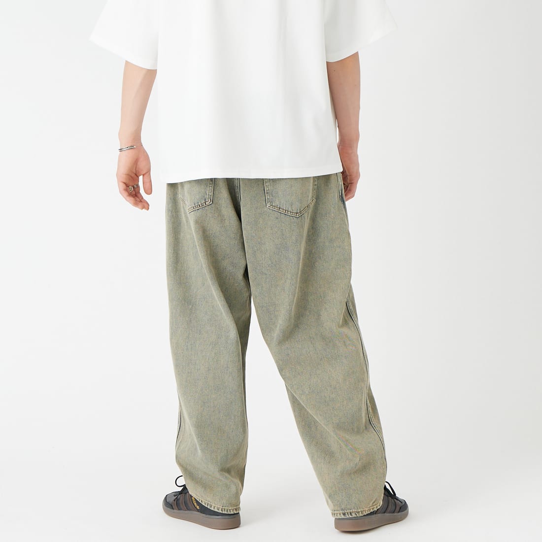 Noir Fabrik [ヌワールファブリック] バギーイージーデニムパンツ [NF-243-063] T.ACID BLU&&モデル身長：177cm 着用サイズ：L&&