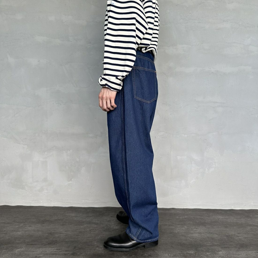 Noir Fabrik [ヌワールファブリック] バギーイージーデニムパンツ [NF-243-063] ONE WASH&&モデル身長：168cm 着用サイズ：M&&