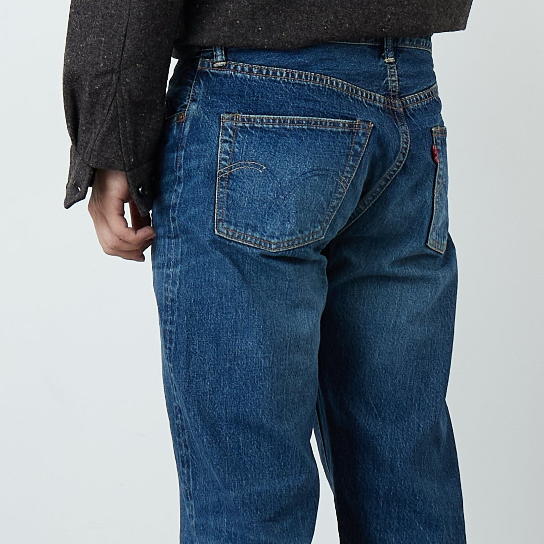WAREHOUSE [ウエアハウス] 2ND-HAND 1101 [1101] D U/W (USED WASH 濃) &&モデル身長：179cm 着用サイズ：32&&
