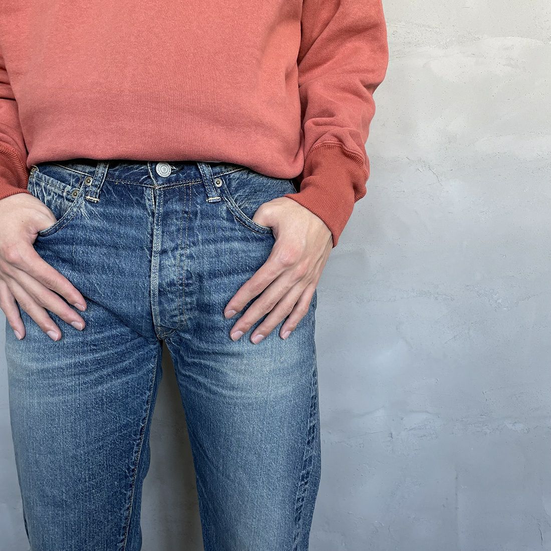 WAREHOUSE [ウエアハウス] 2ND-HAND 1101 [1101] UW (USED WASH 中)&&モデル身長：168cm 着用サイズ：29&&