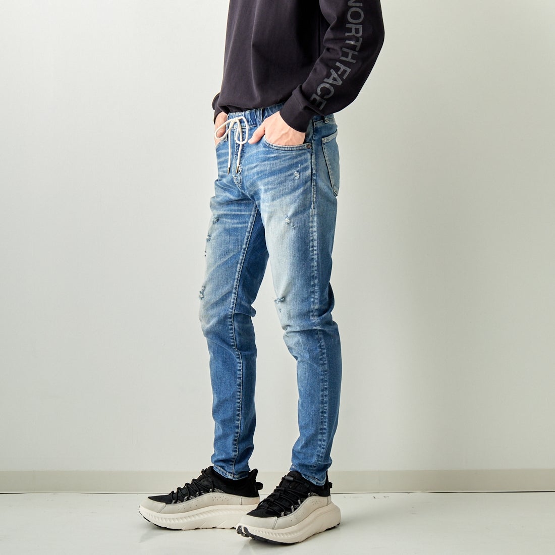 BIG JOHN [ビッグジョン] テーパードジョガー [MMM336H] 313C &&モデル身長：173cm 着用サイズ：28&&