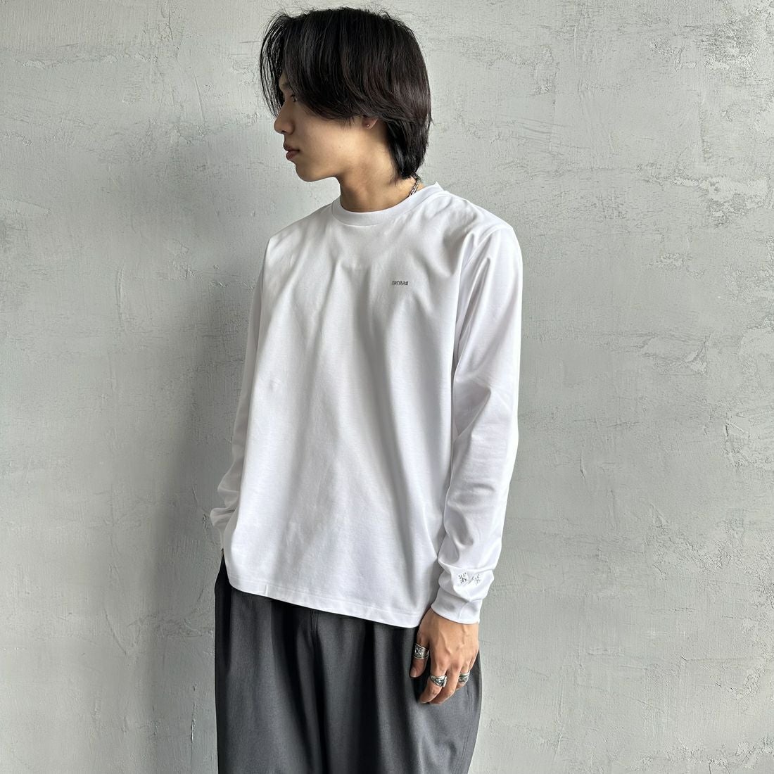 TATRAS [タトラス] SICADO ロングスリーブTシャツ [MTAT25S8196-M] BLACK &&モデル身長：179cm 着用サイズ：3&&