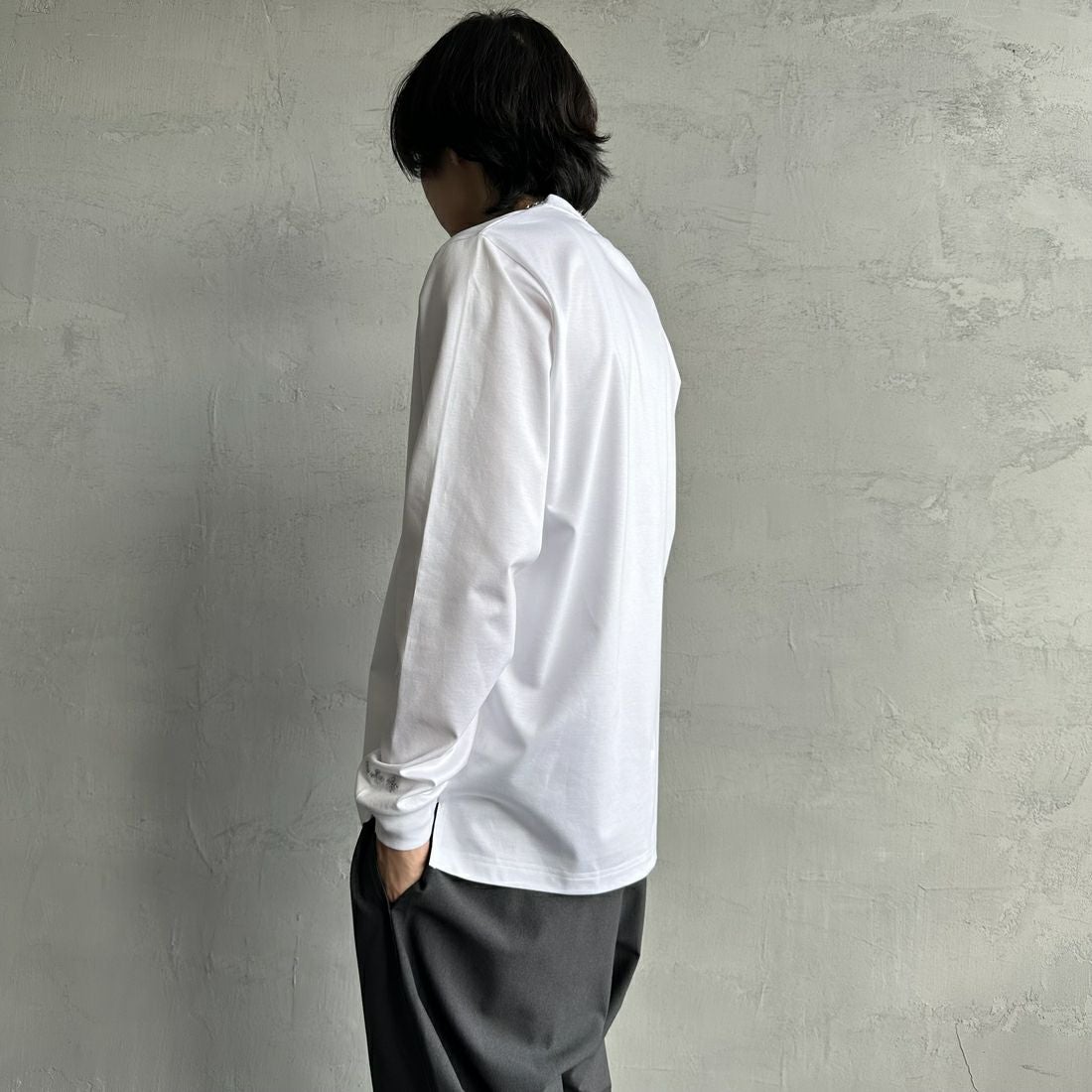 TATRAS [タトラス] SICADO ロングスリーブTシャツ [MTAT25S8196-M] BLACK &&モデル身長：179cm 着用サイズ：3&&