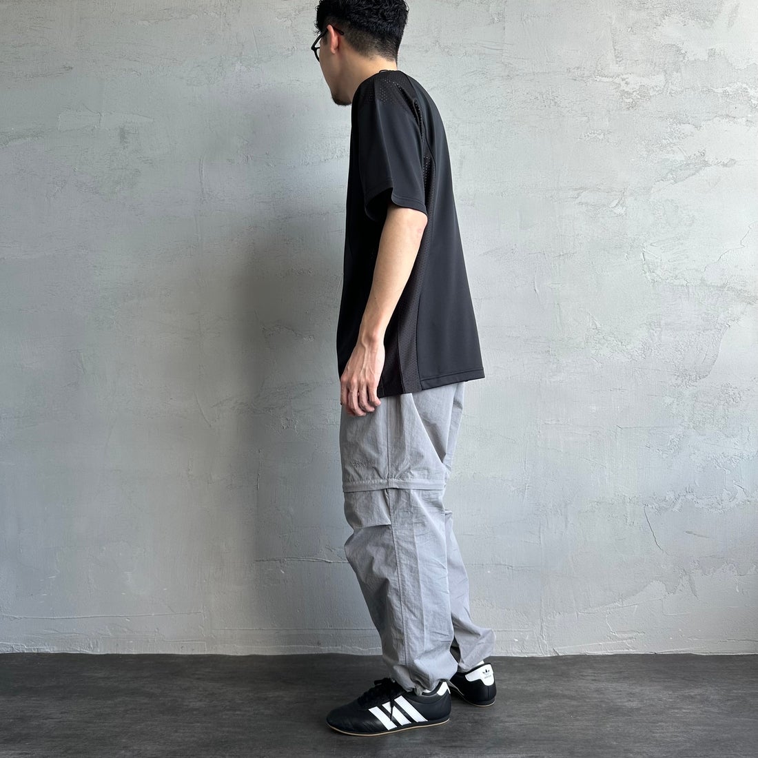 UMBRO [アンブロ] 別注 メッシュ切替 ゲームTシャツ [KBT101-NK-02-JF] BLACK &&モデル身長：168cm 着用サイズ：L&&