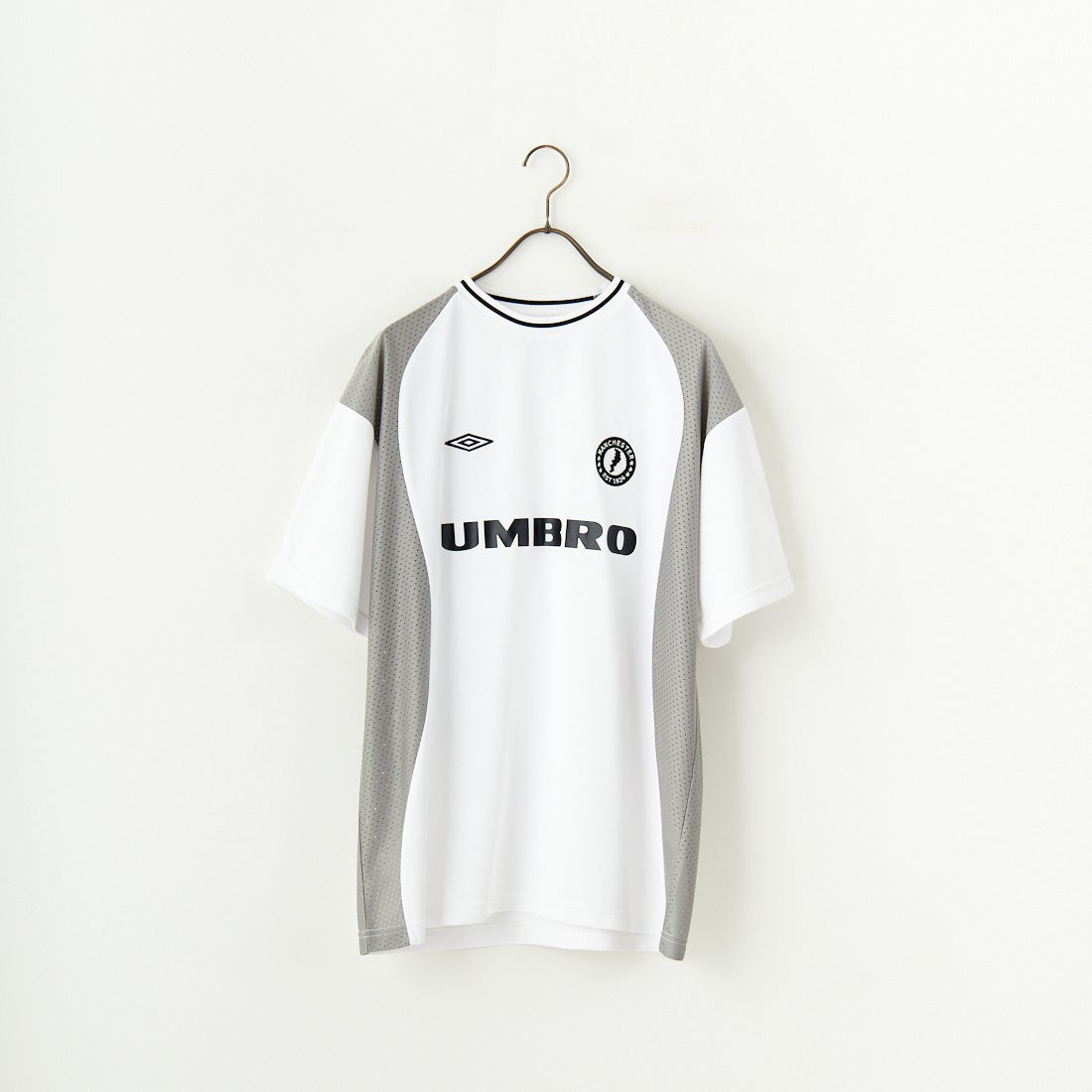 UMBRO [アンブロ] 別注 メッシュ切替 ゲームTシャツ [KBT101-NK-02-JF] WHITE