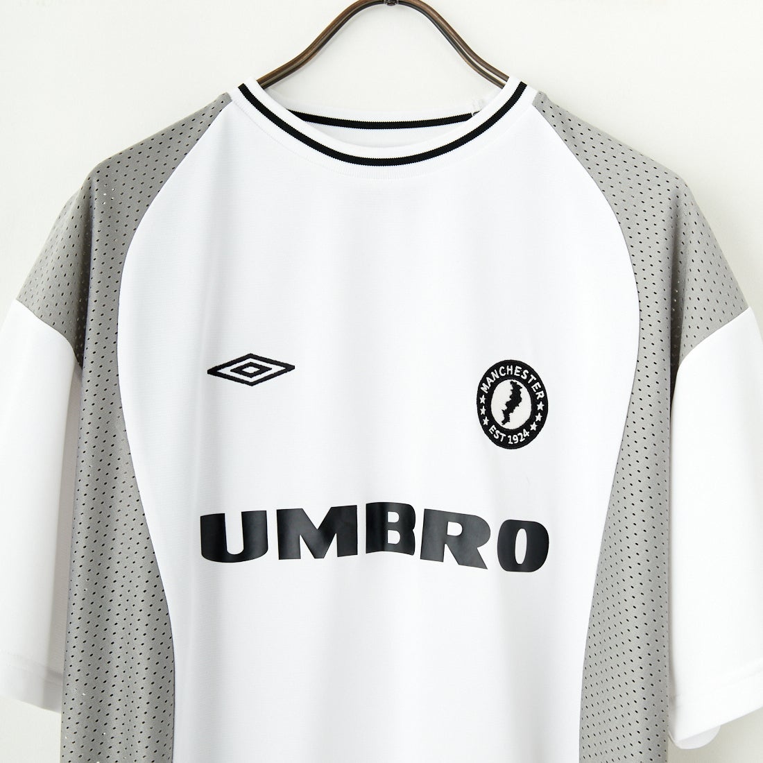 UMBRO [アンブロ] 別注 メッシュ切替 ゲームTシャツ [KBT101-NK-02-JF] WHITE