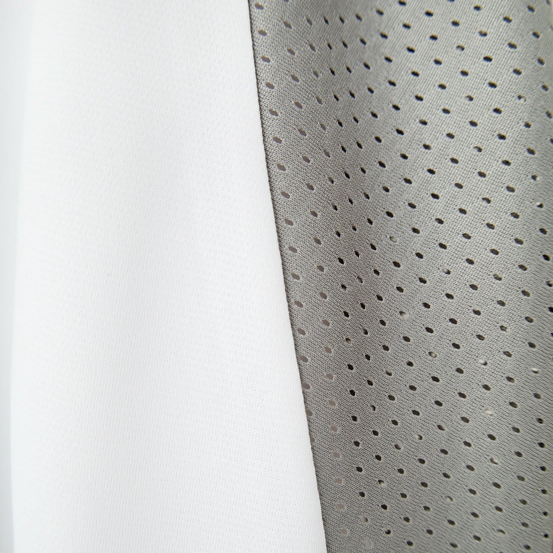 UMBRO [アンブロ] 別注 メッシュ切替 ゲームTシャツ [KBT101-NK-02-JF] WHITE