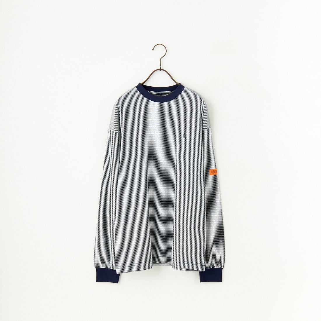 UNIVERSAL OVERALL [ユニバーサルオーバーオール] 別注 ワンポイントロゴ刺繍 ロングスリーブTシャツ [U2513215IN-JF] NAVY BDR
