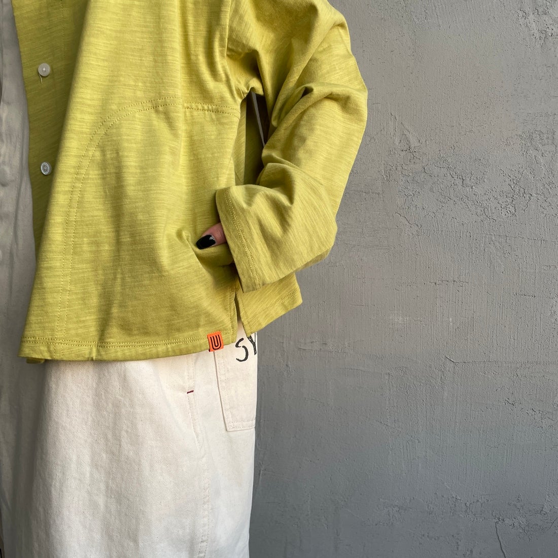 UNIVERSAL OVERALL [ユニバーサルオーバーオール] 別注 スラブカットカーディガン [U2512251IN-JF] PISTACHIO &&モデル身長：150cm 着用サイズ：F&&