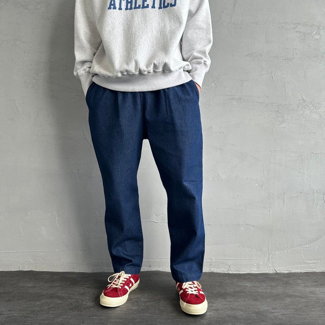 UNIVERSAL OVERALL [ユニバーサルオーバーオール] 別注 シェフパンツ [U2513601IN-JF] O.W DENIM &&モデル身長：179cm 着用サイズ：L&&