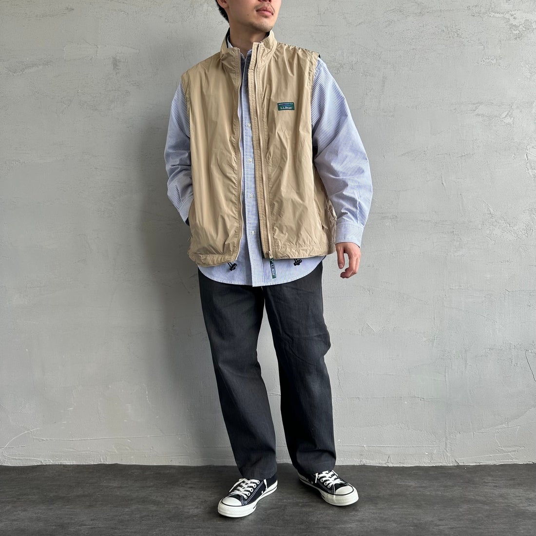 UNIVERSAL OVERALL [ユニバーサルオーバーオール] 別注 シェフパンツ [U2513601IN-JF] CHARCOAL &&モデル身長：168cm 着用サイズ：L&&