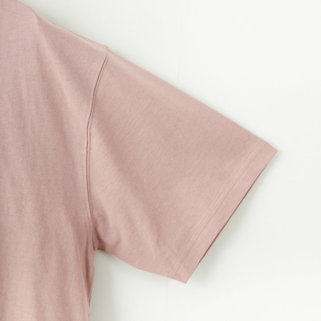 MANHATTAN PORTAGE [マンハッタンポーテージ] 別注 手描き風ロゴ バックプリントTシャツ [25SSMP-IN63-JF] PINK