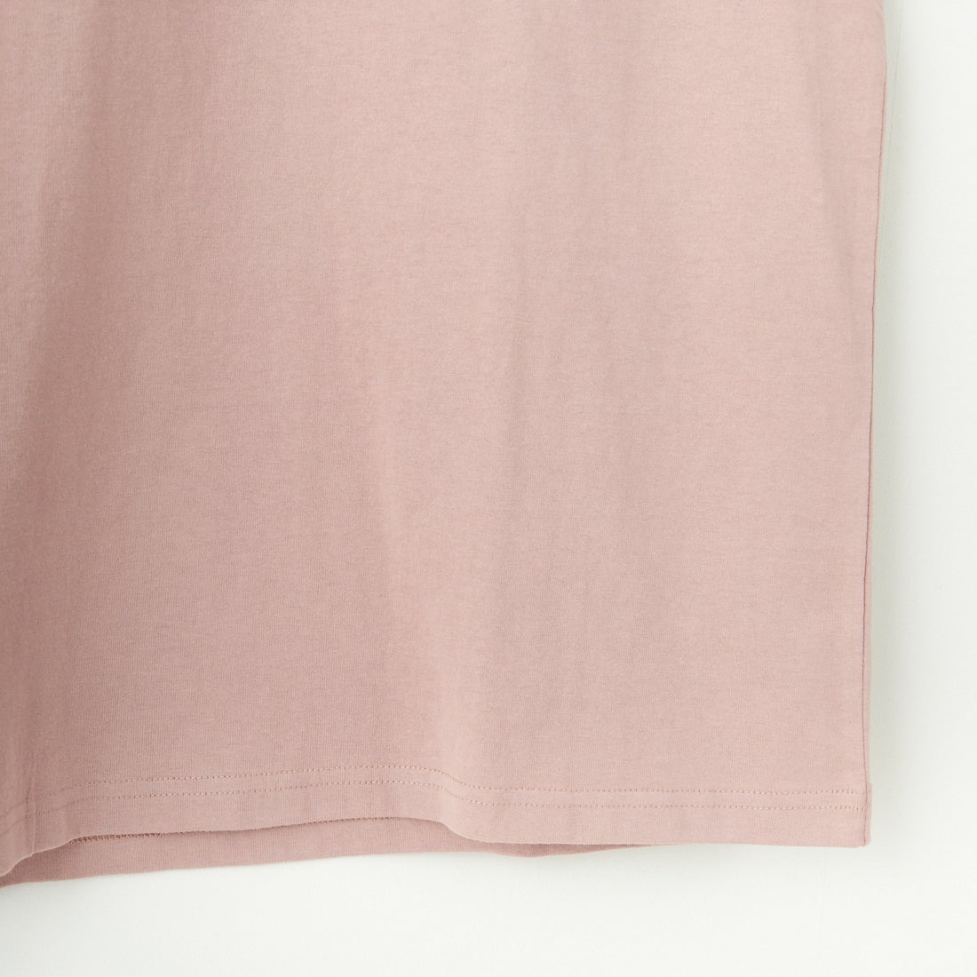 MANHATTAN PORTAGE [マンハッタンポーテージ] 別注 手描き風ロゴ バックプリントTシャツ [25SSMP-IN63-JF] PINK