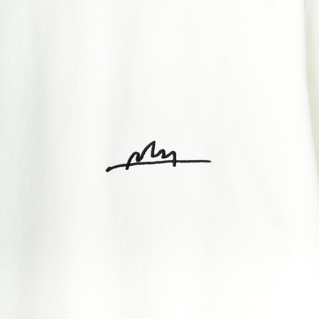 MANHATTAN PORTAGE [マンハッタンポーテージ] 別注 手描き風ロゴ バックプリントTシャツ [25SSMP-IN63-JF] WHITE