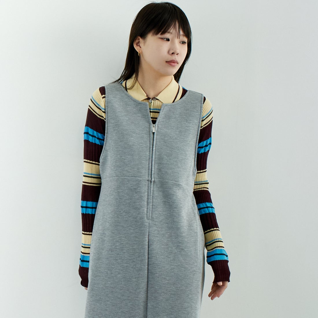 Maison de L'allure [メゾン ドゥ ラリュール] 2WAYダンボールニットジャンスカ [M24142019] 07 GRAY &&モデル身長：167cm 着用サイズ：F&&