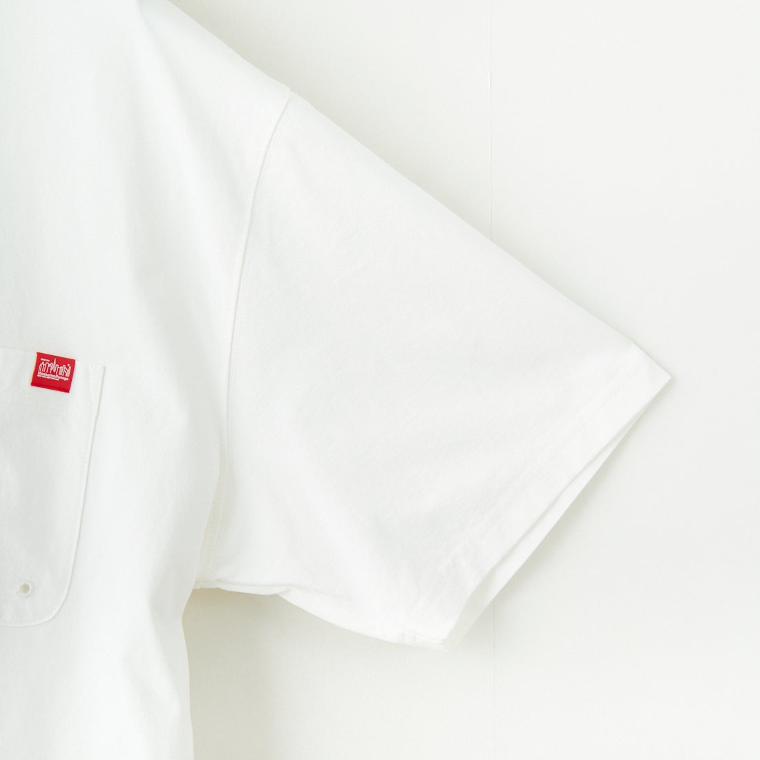MANHATTAN PORTAGE [マンハッタンポーテージ] 別注 メッシュ切替 バックプリントTシャツ [25SSMP-IN65-JF] WHITE