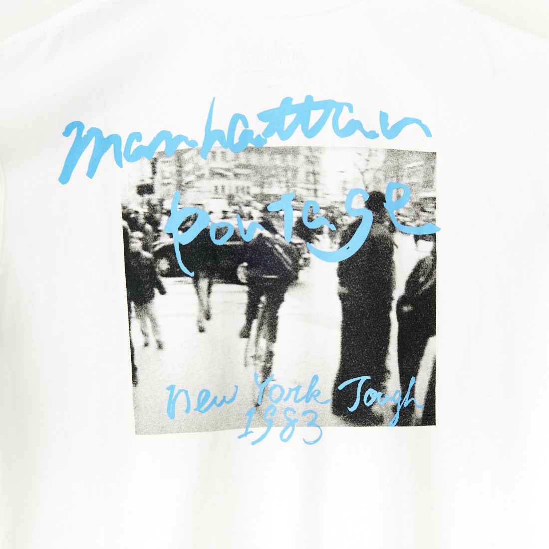 MANHATTAN PORTAGE [マンハッタンポーテージ] 別注 バックフォトプリントTシャツ [25SSMP-IN67-JF] WHITE