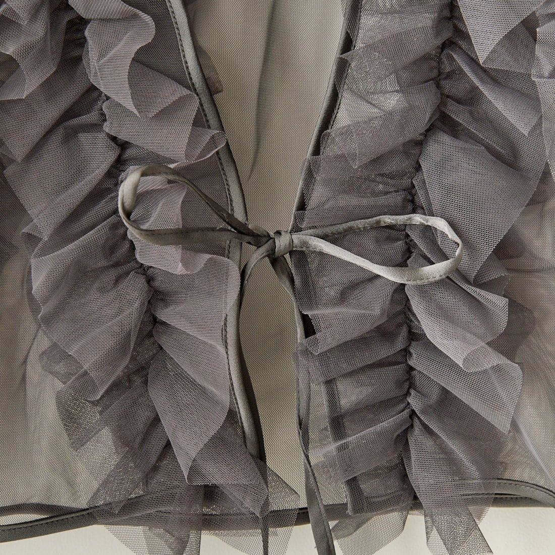 nenom [ネノム] 2WAY チュールフリルベスト [NE24122032] 08 CHARCOA