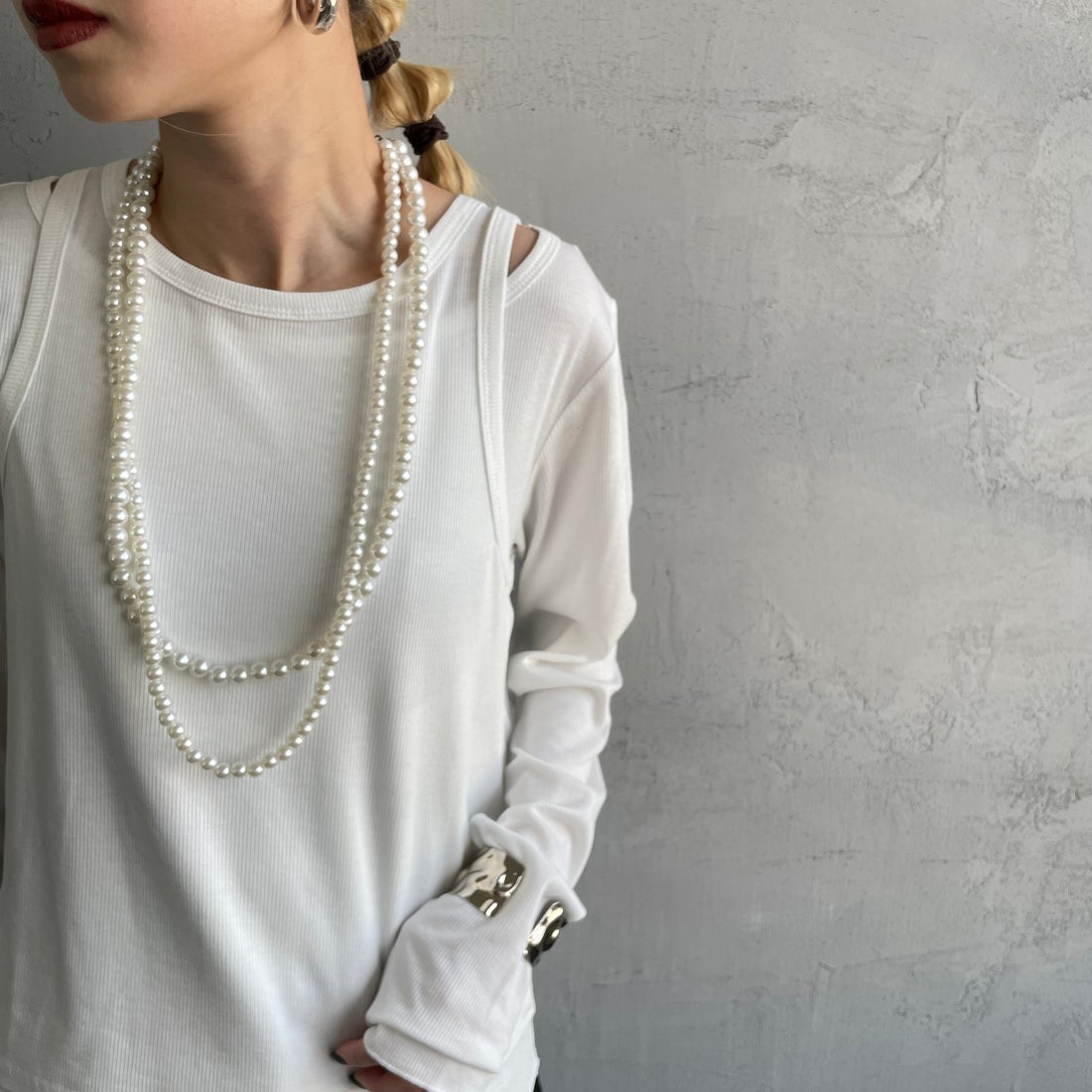 nenom [ネノム] 2ピース アメスリレイヤードシアーカットソー [NE25112004] 02 OFF &&モデル身長：150cm 着用サイズ：F&&