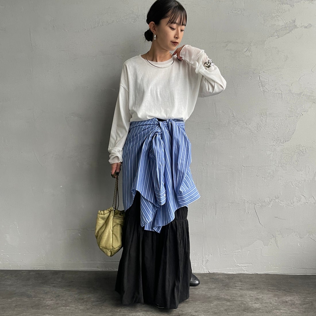 nenom [ネノム] 袖シアー切り替え ロングスリーブカットソー [NE23142058] 02 OFF &&モデル身長：150cm 着用サイズ：F&&