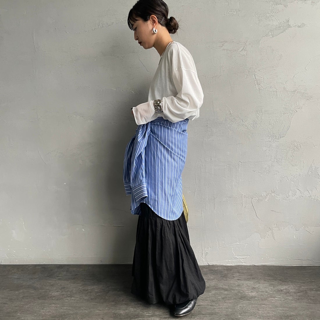 nenom [ネノム] 袖シアー切り替え ロングスリーブカットソー [NE23142058] 02 OFF &&モデル身長：150cm 着用サイズ：F&&