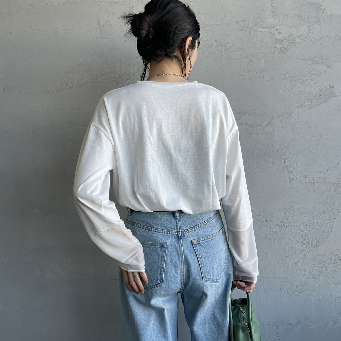 nenom [ネノム] 袖シアー切り替え ロングスリーブカットソー [NE23142058] 02 OFF &&モデル身長：160cm 着用サイズ：F&&