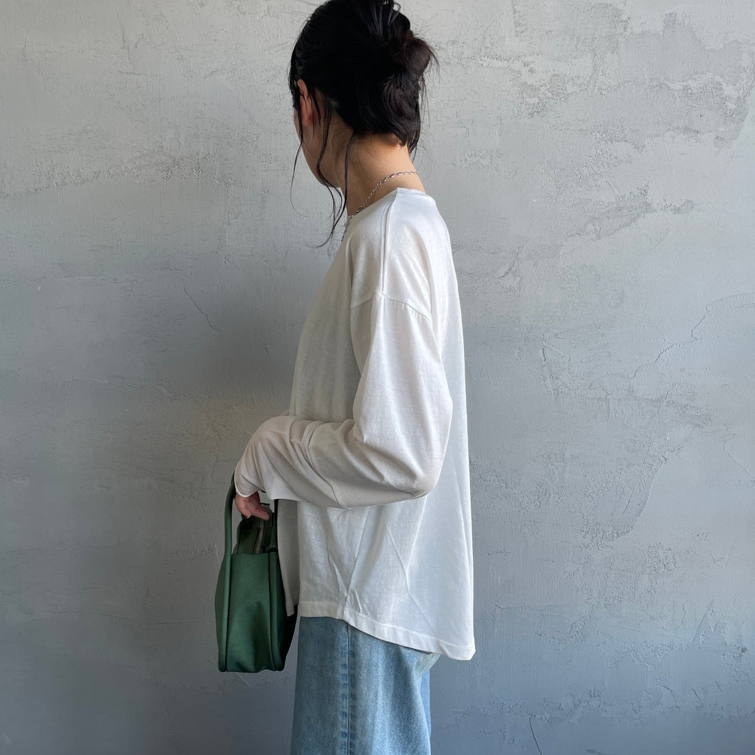 nenom [ネノム] 袖シアー切り替え ロングスリーブカットソー [NE23142058] 02 OFF &&モデル身長：160cm 着用サイズ：F&&