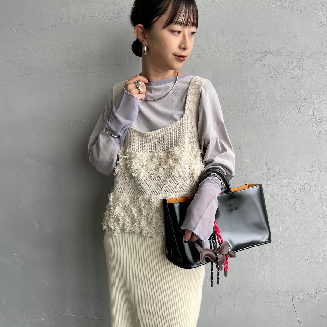 nenom [ネノム] 袖シアー切り替え ロングスリーブカットソー [NE23142058] 05 L.GRAY &&モデル身長：156cm 着用サイズ：F&&