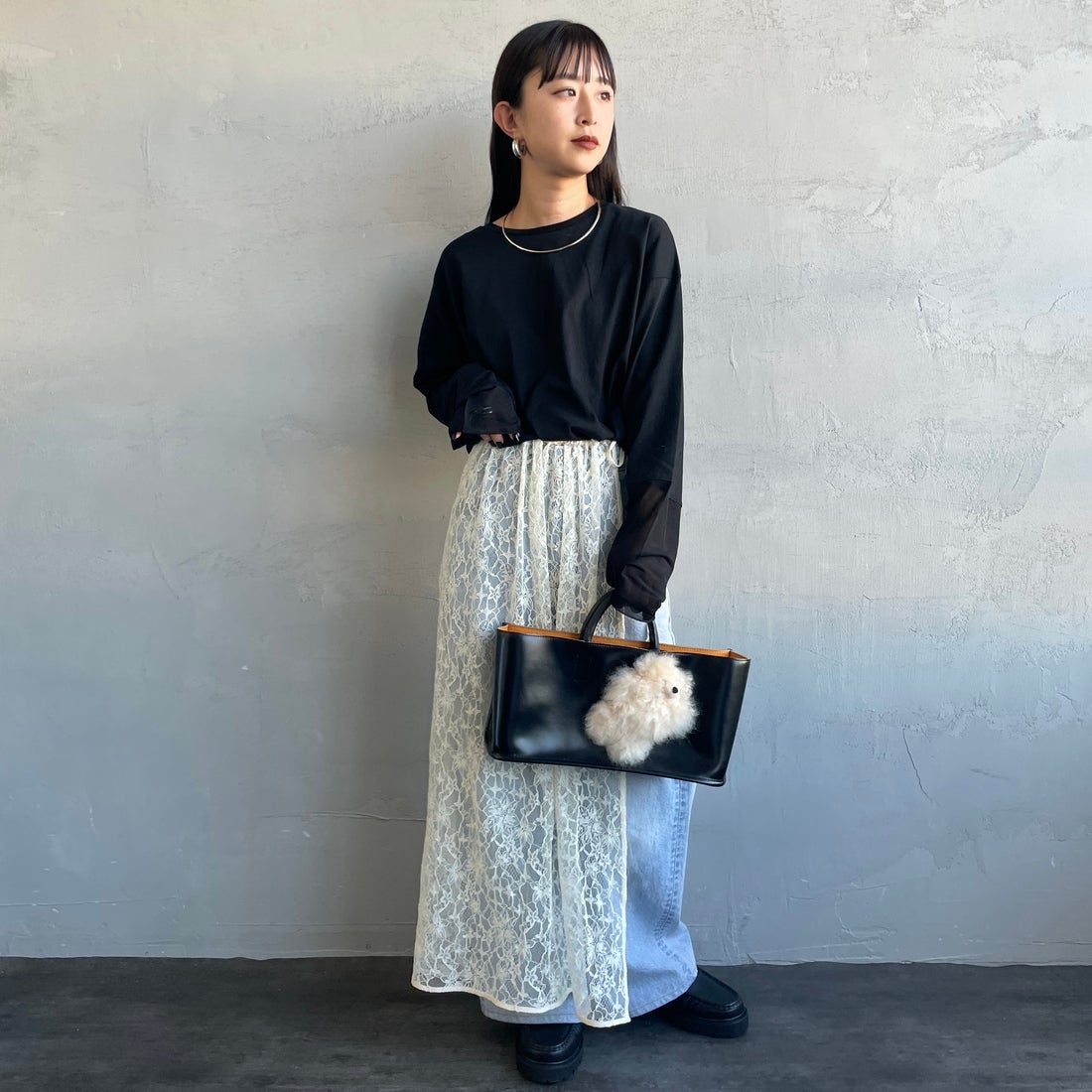 nenom [ネノム] 袖シアー切り替え ロングスリーブカットソー [NE23142058] 09 BLACK&&モデル身長：150cm 着用サイズ：F&&