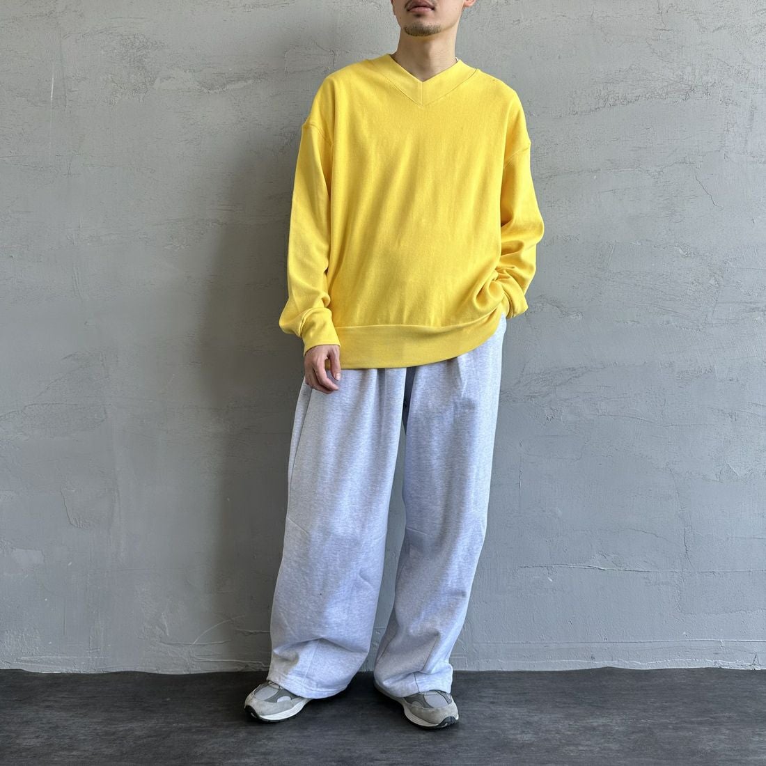 Jeans Factory Clothes [ジーンズファクトリークローズ] ピグメント加工 バレルワイドスウェットパンツ [2521-410IN] ASH &&モデル身長：168cm 着用サイズ：L&&