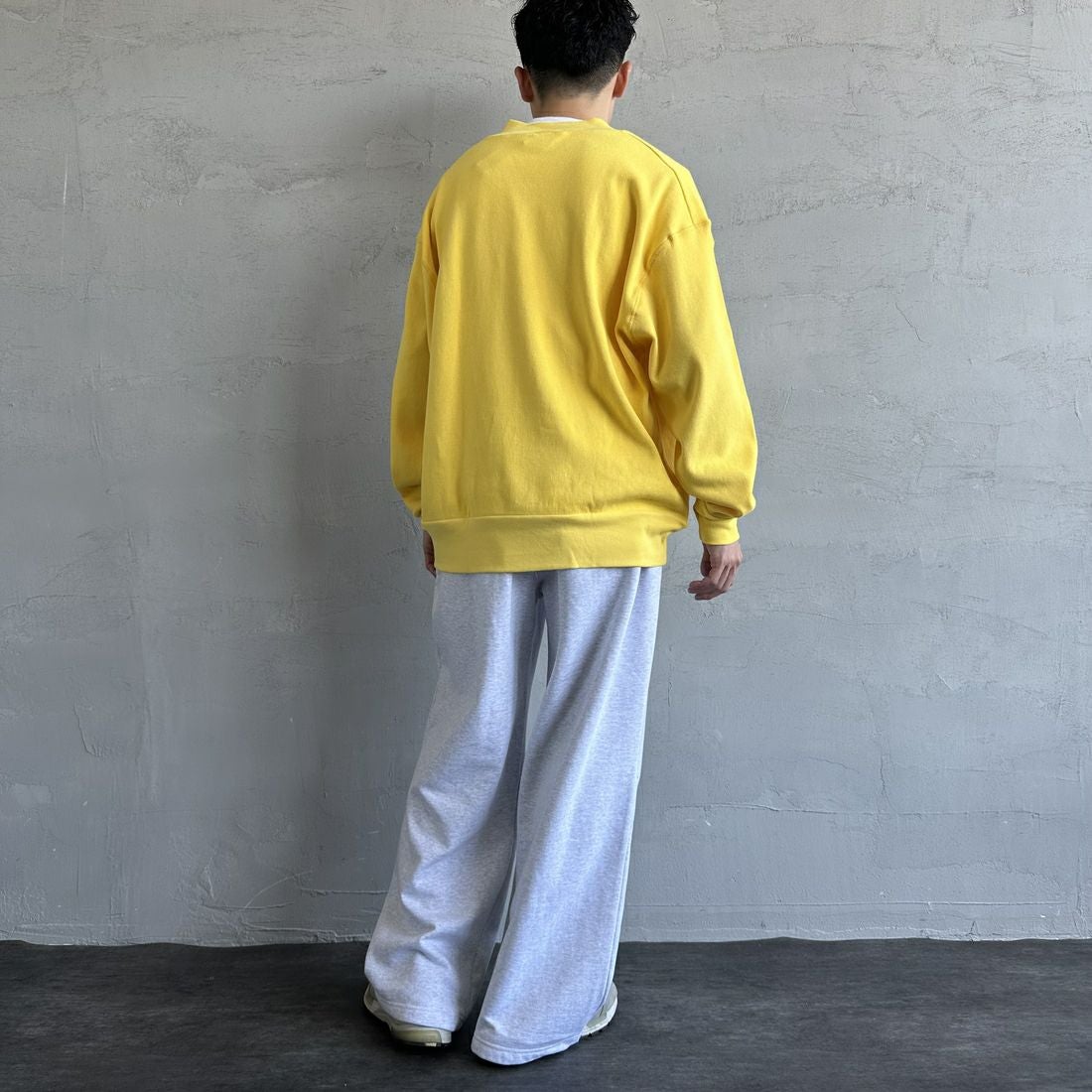 Jeans Factory Clothes [ジーンズファクトリークローズ] ピグメント加工 バレルワイドスウェットパンツ [2521-410IN] ASH &&モデル身長：168cm 着用サイズ：L&&