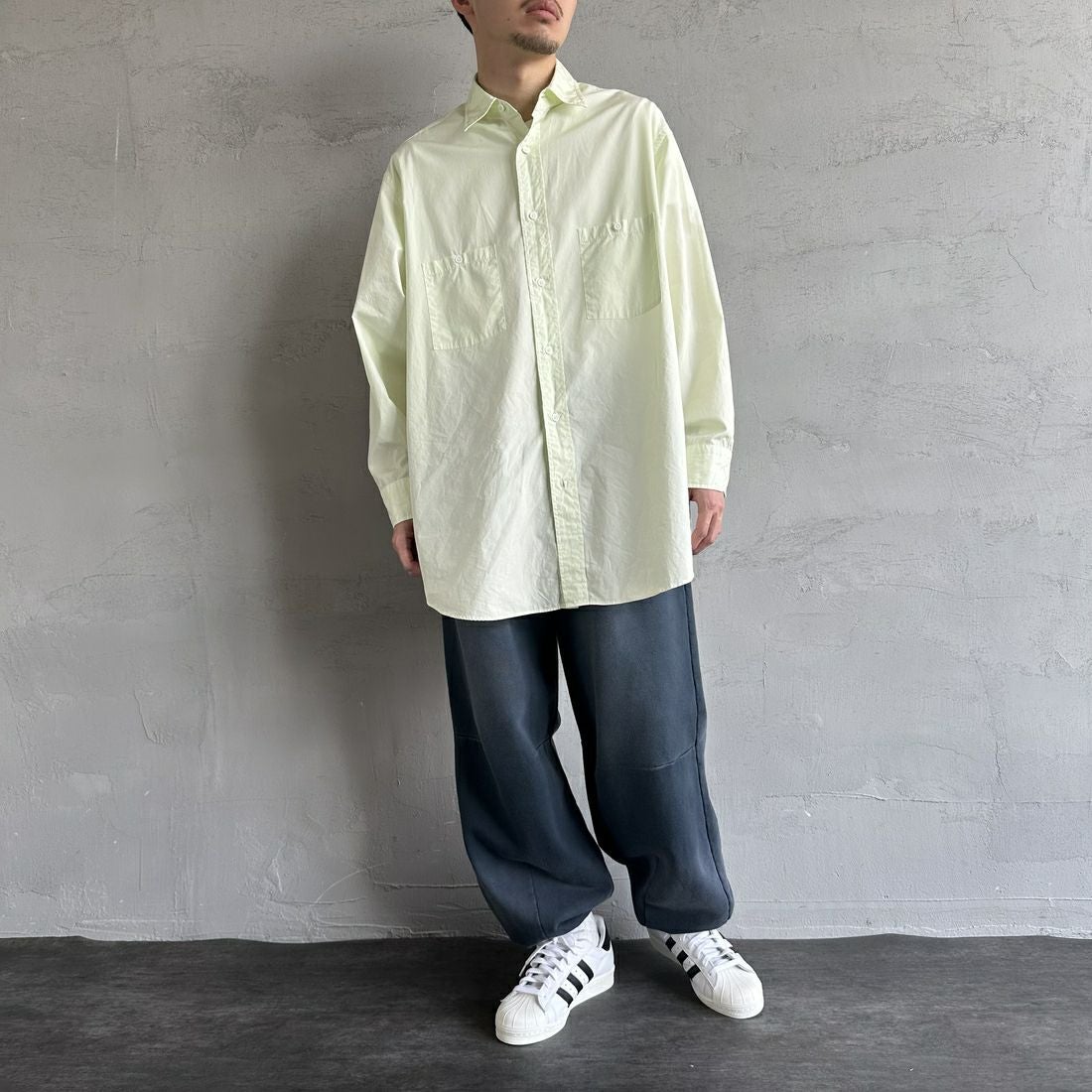 Jeans Factory Clothes [ジーンズファクトリークローズ] ピグメント加工 バレルワイドスウェットパンツ [2521-410IN] NAVY &&モデル身長：168cm 着用サイズ：M&&