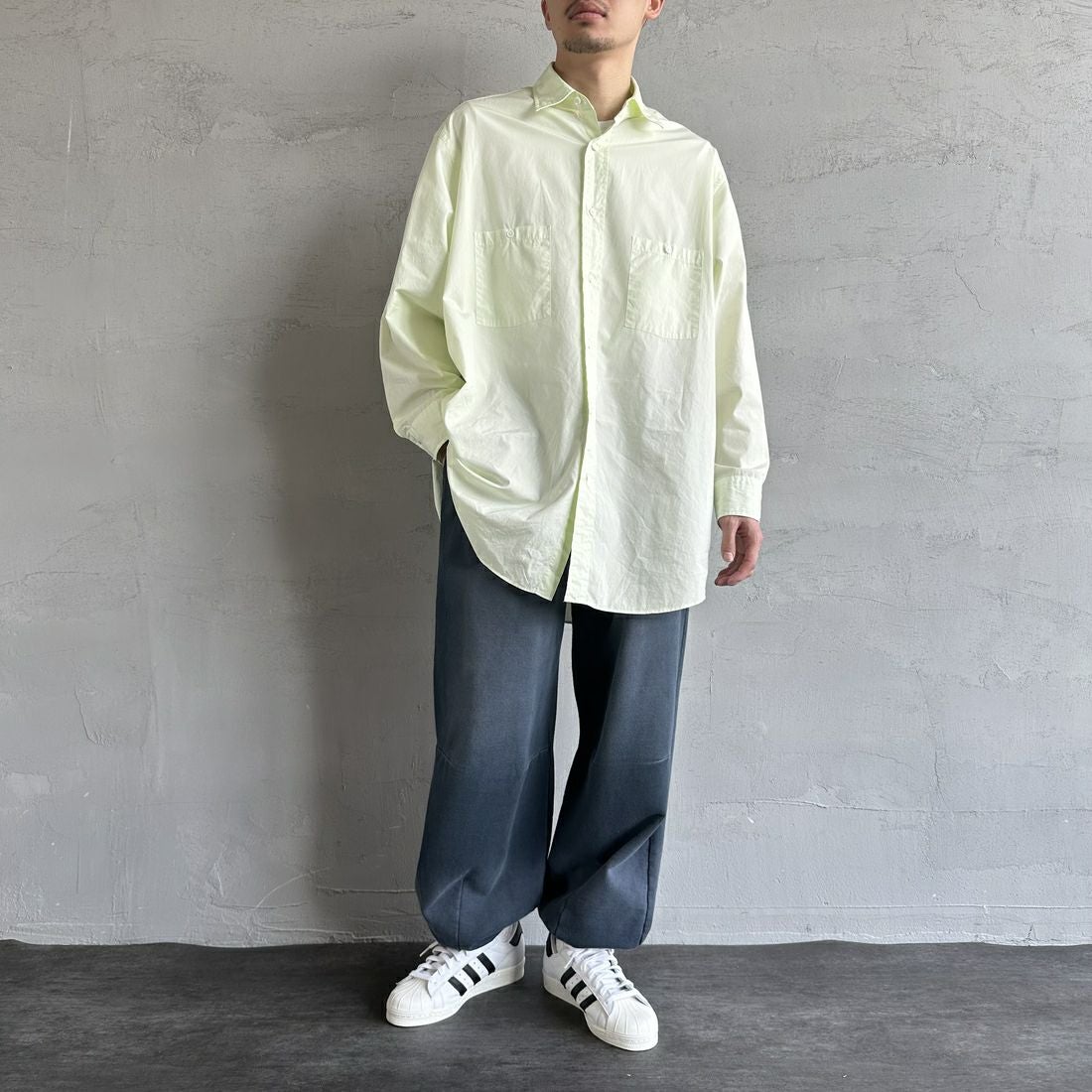 Jeans Factory Clothes [ジーンズファクトリークローズ] ピグメント加工 バレルワイドスウェットパンツ [2521-410IN] NAVY &&モデル身長：168cm 着用サイズ：M&&