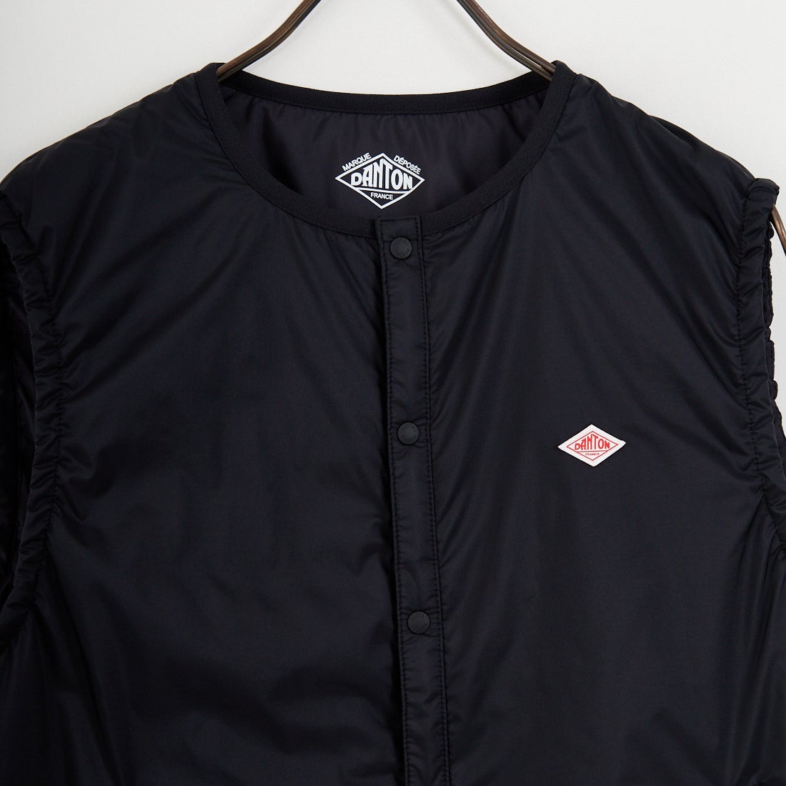 DANTON [ダントン] インサレーションノーカラーベスト [DT-A0635SNT] BLACK